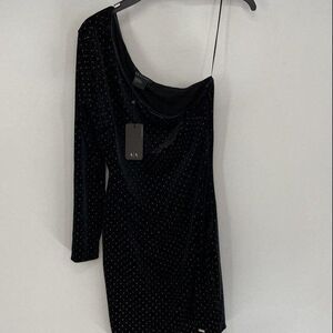NWT One-Shoulder Black Velvet with Small Gold Dots Dress Size Large
